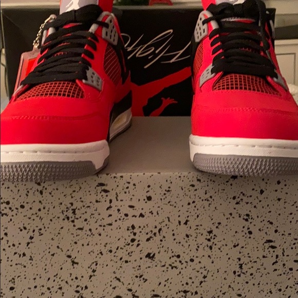 Jordan retro 4 - Picture 2 of 5